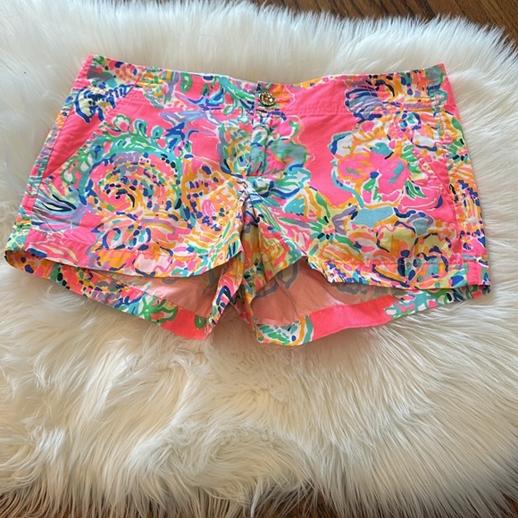 Lilly Pulitzer Pants - Lilly Pulitzer Kerrie Short in It’s Always Summer Somewhere